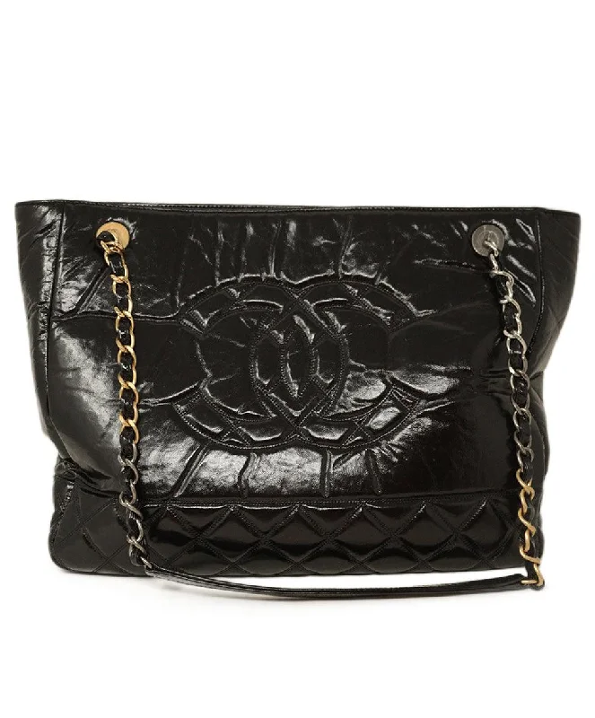 Rustic Bags For Outdoor And Nature-Inspired Looks Chanel Black Patent Leather Shoulder Bag