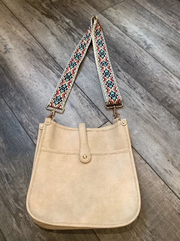 Stylish Bags For Fashion Bloggers With Promotions Cream Vintage Vegan Leather Messenger Bag with Aztec Strap