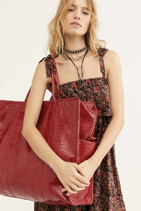 Festival Bags For Concerts And Events MOMO Red Crocodile Embossed Miami Mega Weekender