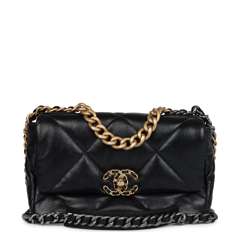 Minimalist Leather Bag For Modern Aesthetics Pre-owned Chanel Medium 19 Flap Bag Black Lambskin Mixed Hardware