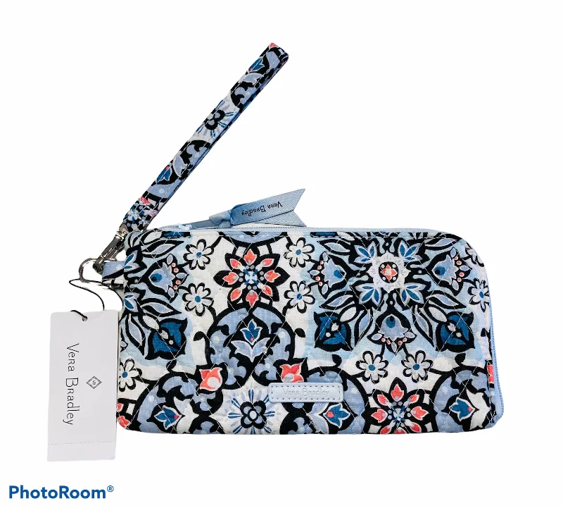 Rustic Bags For Outdoor And Nature-Inspired Looks Wristlet By Vera Bradley