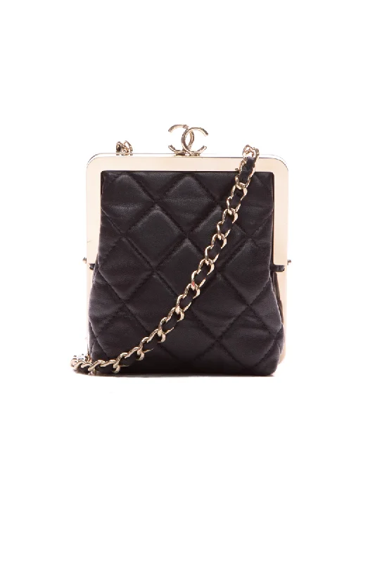 Bags For Urban And Trendy Looks Plexi Quilted CC Clutch