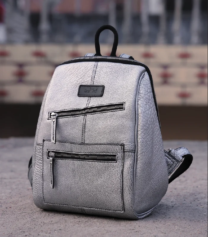 Eco-Friendly Bags With Promotions Elevate Your Style with Our Premium Brown Leather Backpack. Art: BG-1383