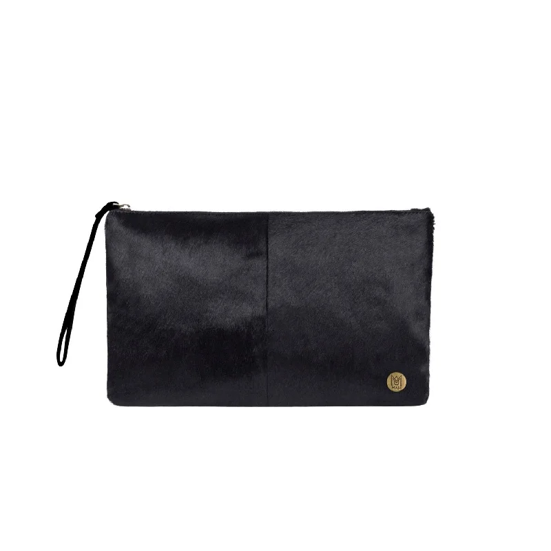 Lightweight Bags For Senior Travelers The Classic Clutch Bag