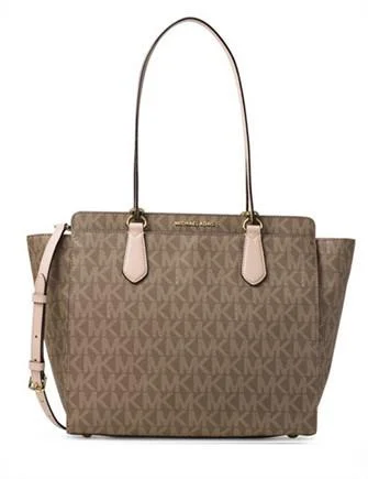 Valentine's Day Michael Michael Kors Dee Dee Large Signature Convertible Tote