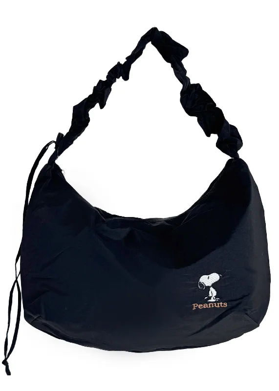 Stylish Bags With Discounts Peanuts Snoopy Medium Nylon Black Shoulder Bag