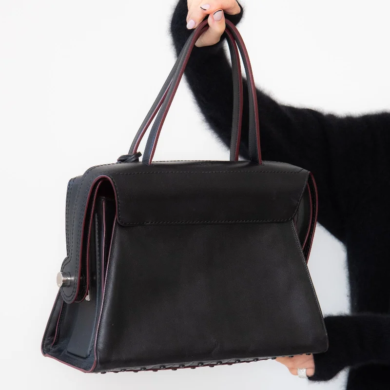 Stylish And Affordable Bags For Every Occasion Tods Black Leather Shoulder Bag