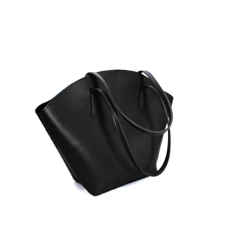 Designer Bags For Luxury Collectors TOTE SHOULDER BLACK