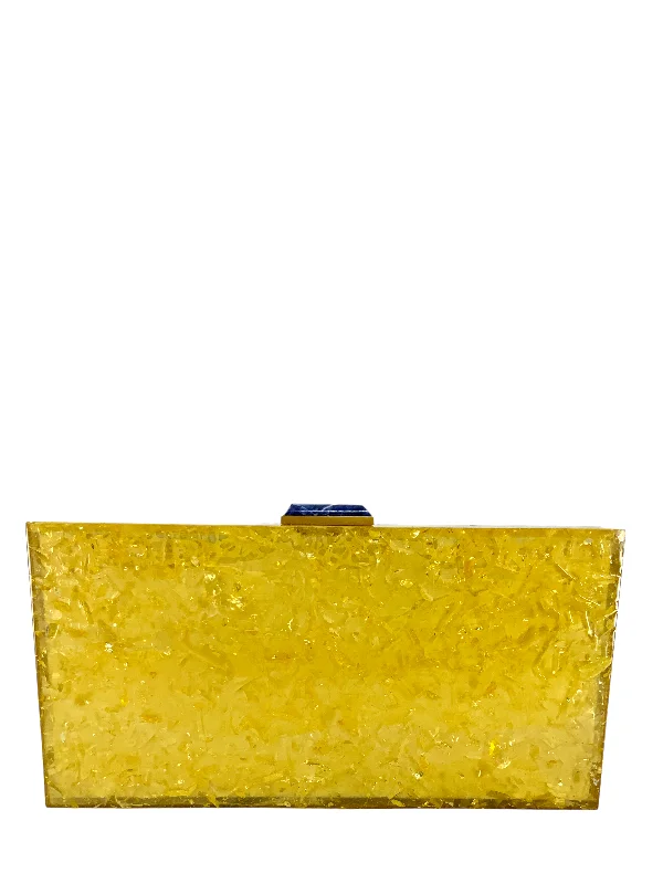 Lightweight Bags For Senior Travelers Oscar de la Renta Resin Box Clutch